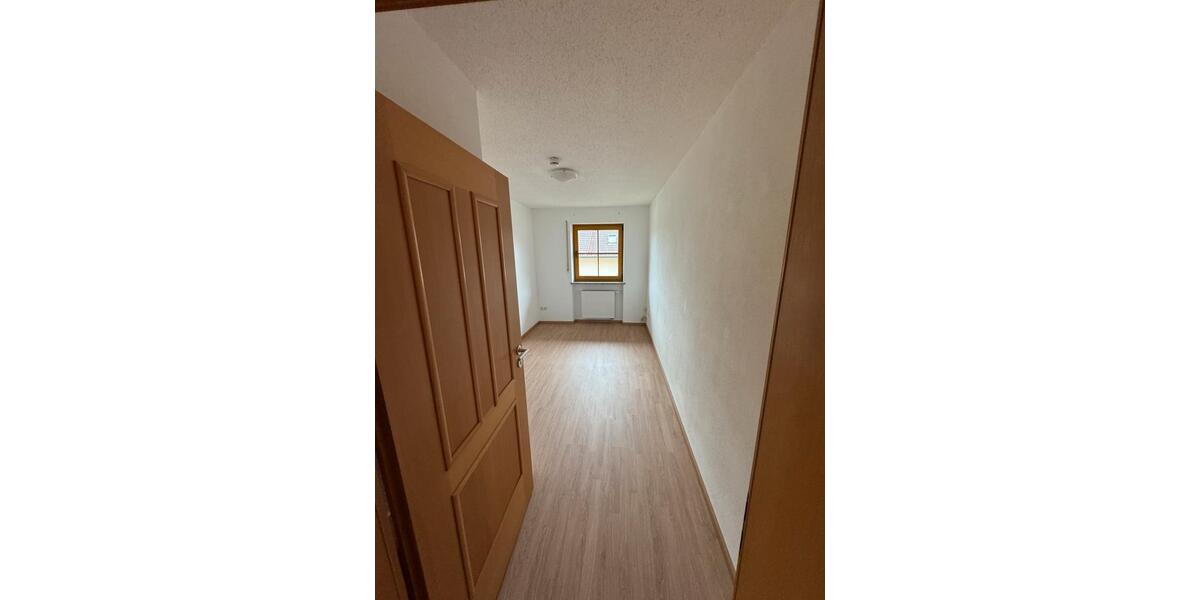 Etagenwohnung Reichertsheim - 3 Zimmer, 74 m&sup2;, 750&euro; | Angebot:26152308