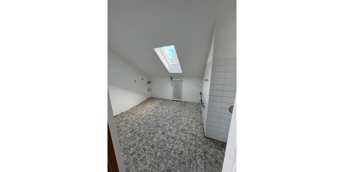 Dachgeschoßwohnung Steinheim an der Murr - 2.5 Zimmer, 72 m&sup2;, 860&euro; | Angebot:24390159