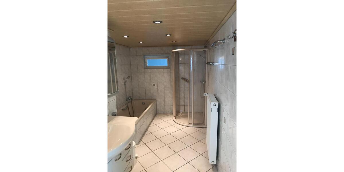 Erdgeschoßwohnung Solms - 2.5 Zimmer, 85 m&sup2;, 950&euro; | Angebot:26223342