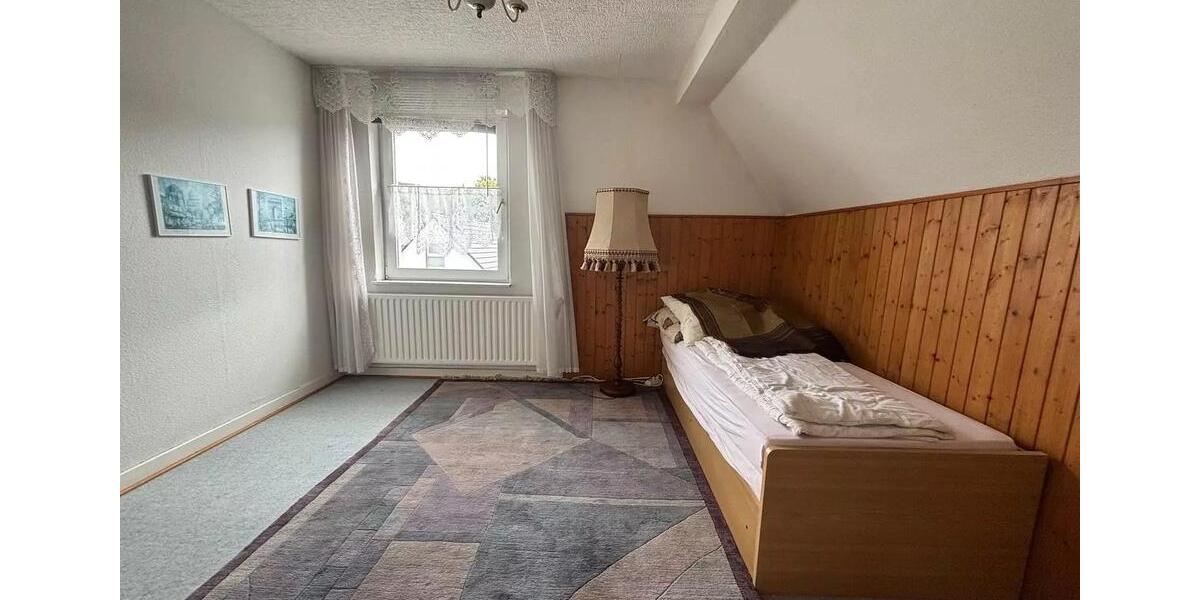 Doppelhaushälfte Wiehl - 4 Zimmer, 155 m&sup2;, 1.200&euro; | Angebot:26617956