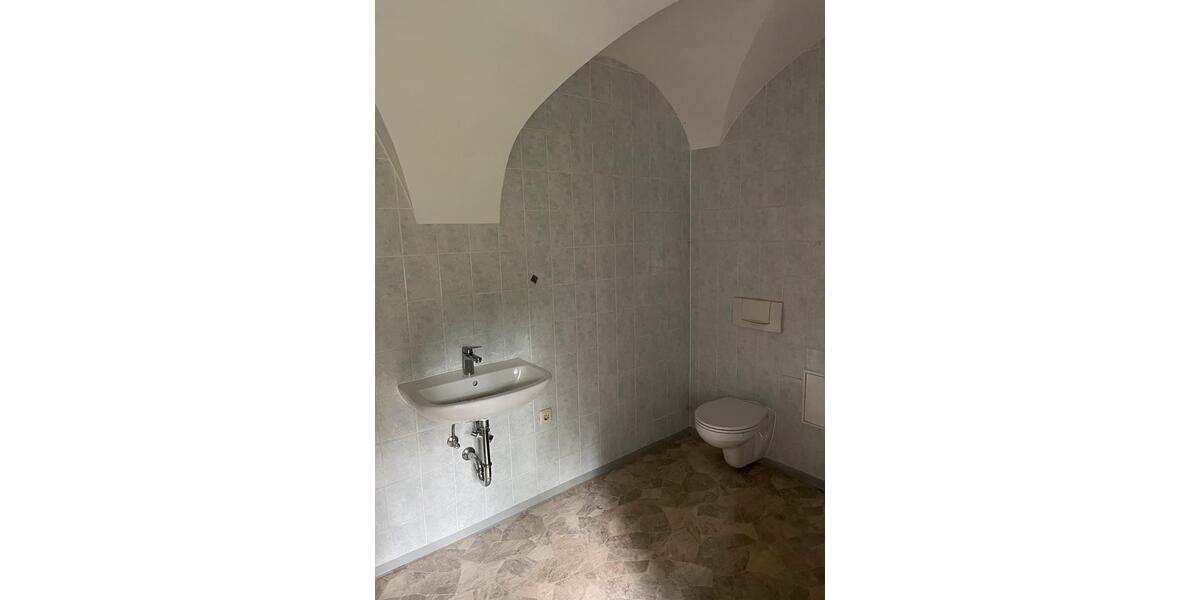 Erdgeschoßwohnung Ebersbach-Neugersdorf Neugersdorf - 1 Zimmer, 33 m&sup2;, 285&euro; | Angebot:26664087