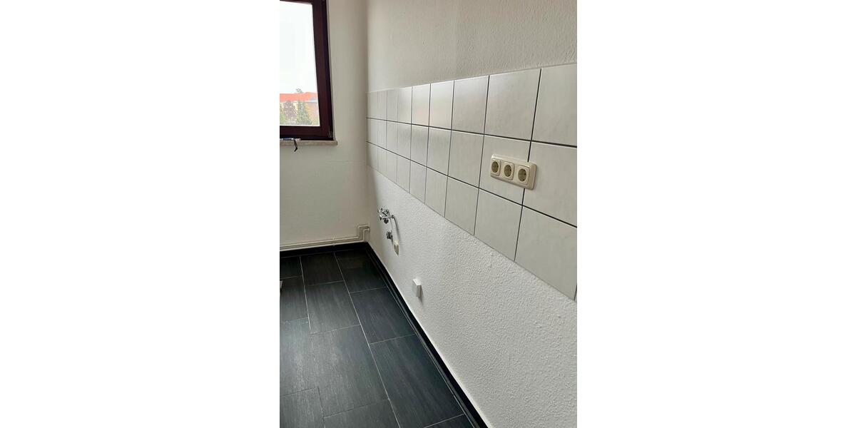 Dachgeschoßwohnung Dessau-Roßlau Dessau - 2 Zimmer, 59 m&sup2;, 400&euro; | Angebot:25791151