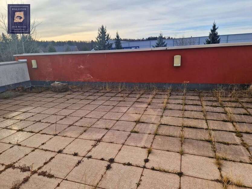 444 qm helle und geräumige Gewerbefläche im 1. OG 10 zimmer