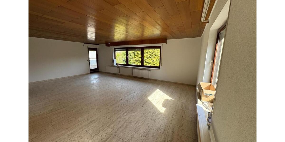 Erdgeschoßwohnung Leingarten - 3.5 Zimmer, 130 m&sup2;, 1.290&euro; | Angebot:26045322