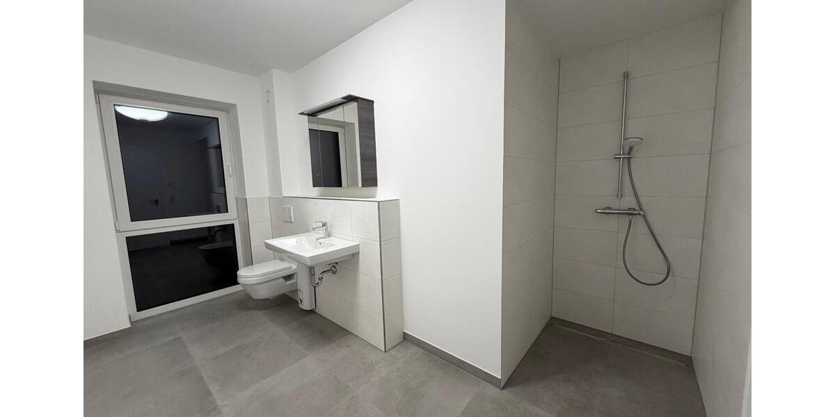 Erdgeschoßwohnung Heide - 3 Zimmer, 102 m&sup2;, 1.377&euro; | Angebot:26480238