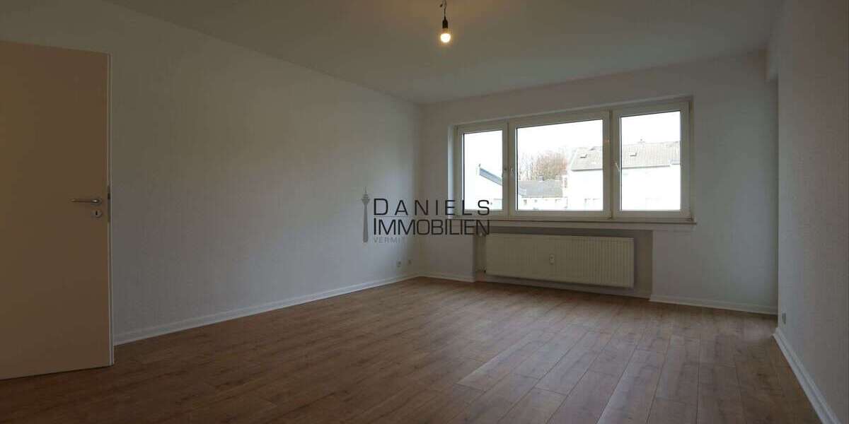 Etagenwohnung Duisburg Rheinhausen - 4 Zimmer, 91 m&sup2;, 800&euro; | Angebot:26071605