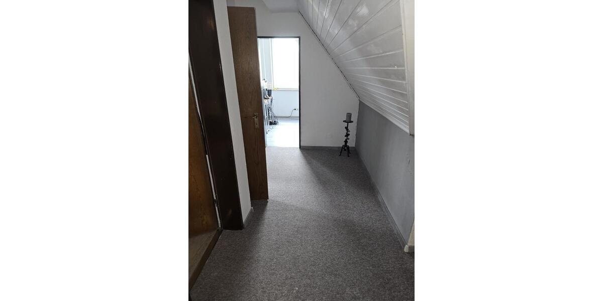 Dachgeschoßwohnung Salzbergen - 3 Zimmer, 82 m&sup2;, 650&euro; | Angebot:26692406