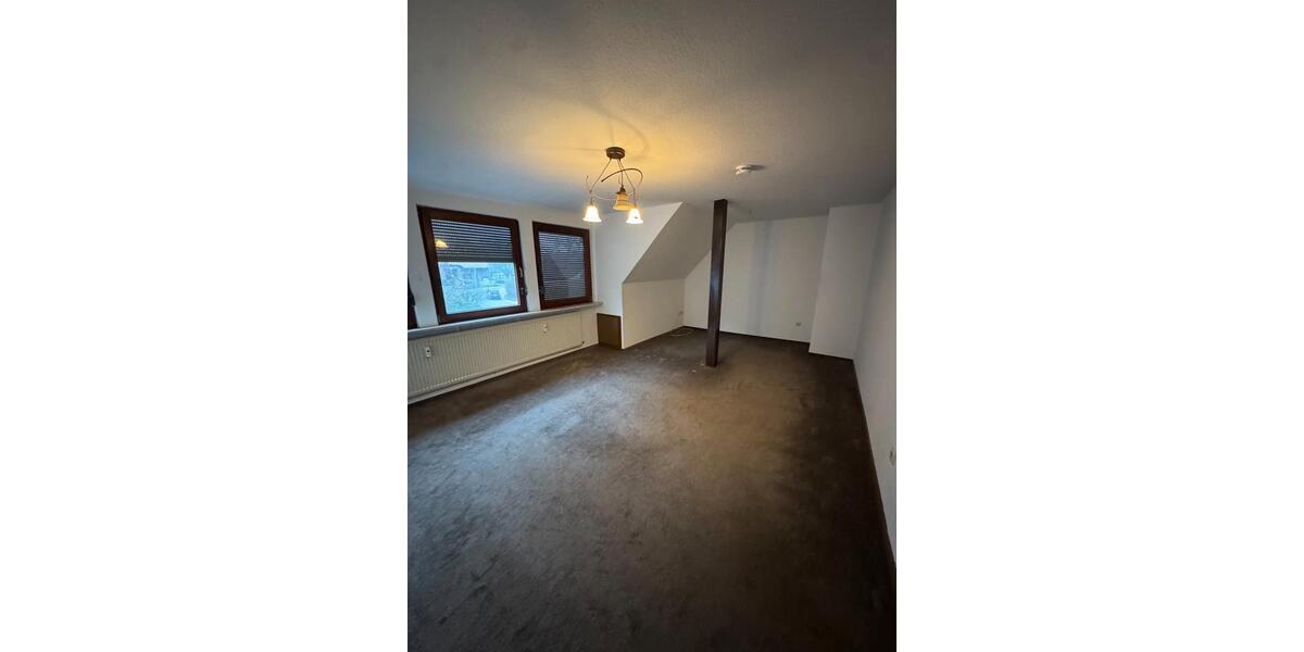 Dachgeschoßwohnung Bremervörde - 5 Zimmer, 144 m&sup2;, 700&euro; | Angebot:26006654