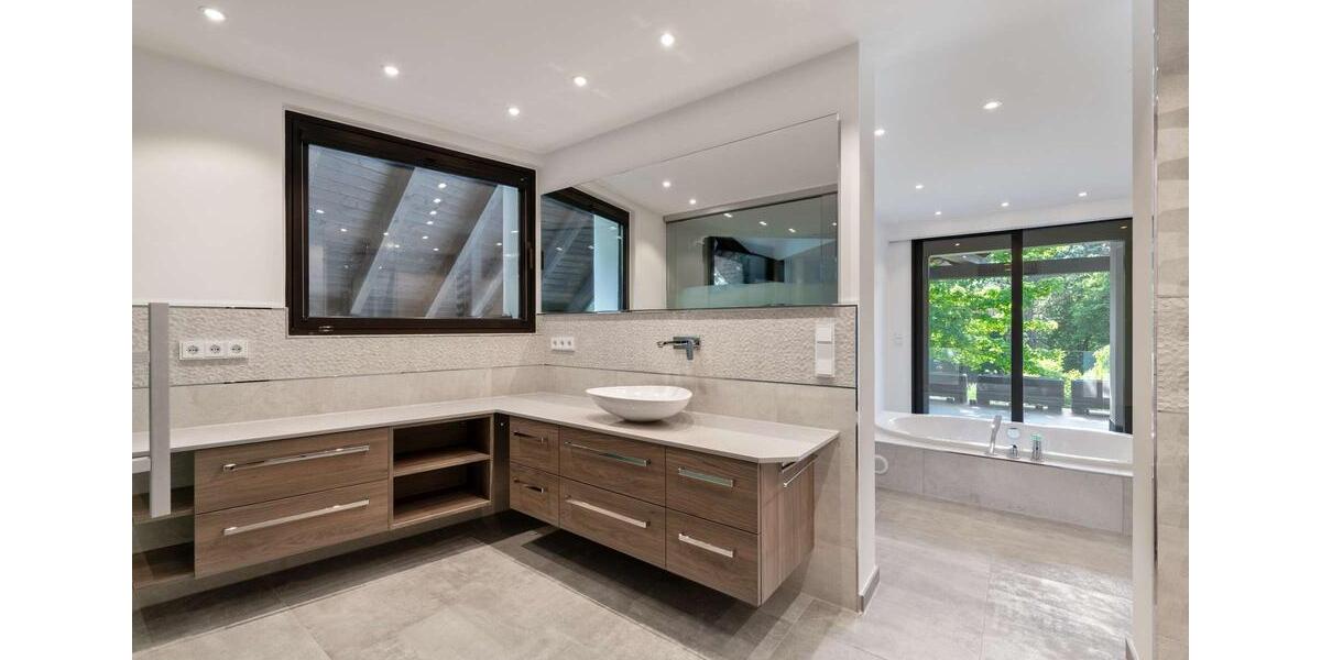 Villa München Hadern - 6 Zimmer, 377 m&sup2;, 10.500&euro; | Angebot:21557318