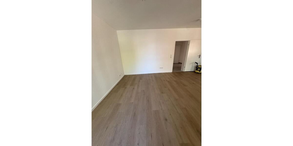 Etagenwohnung Uetersen - 4.5 Zimmer, 118 m&sup2;, 1.500&euro; | Angebot:26426662