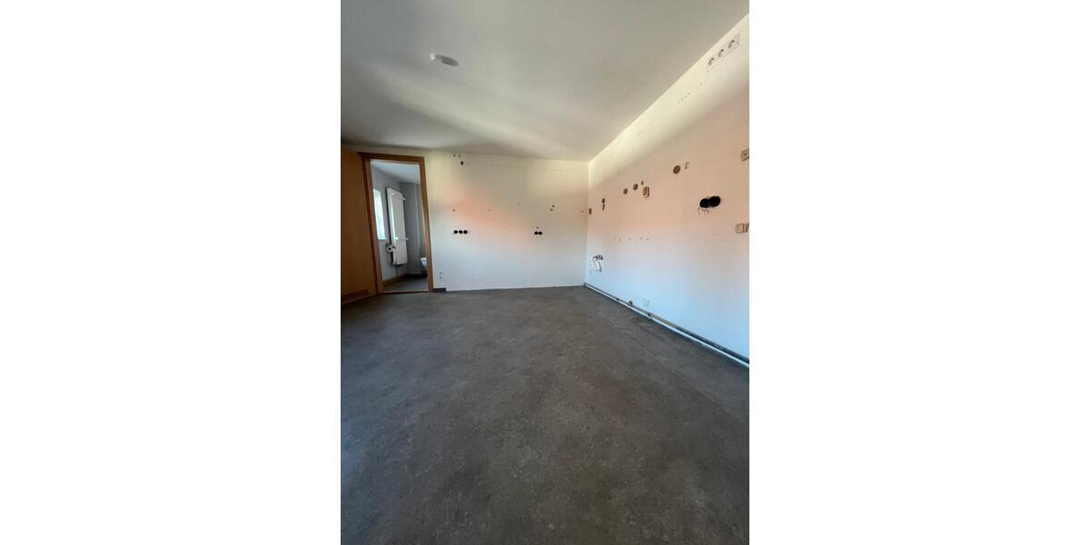 Etagenwohnung Leutersdorf - 4 Zimmer, 103 m&sup2;, 500&euro; | Angebot:24678954