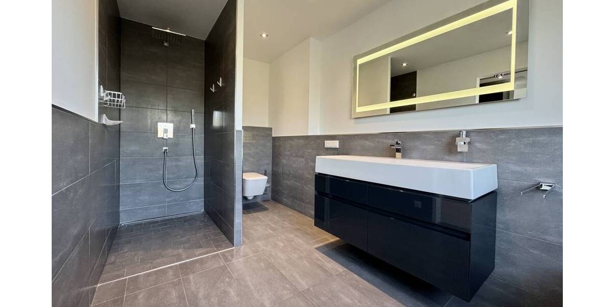 Etagenwohnung Heppenheim - 2 Zimmer, 93 m&sup2;, 1.150&euro; | Angebot:26065995