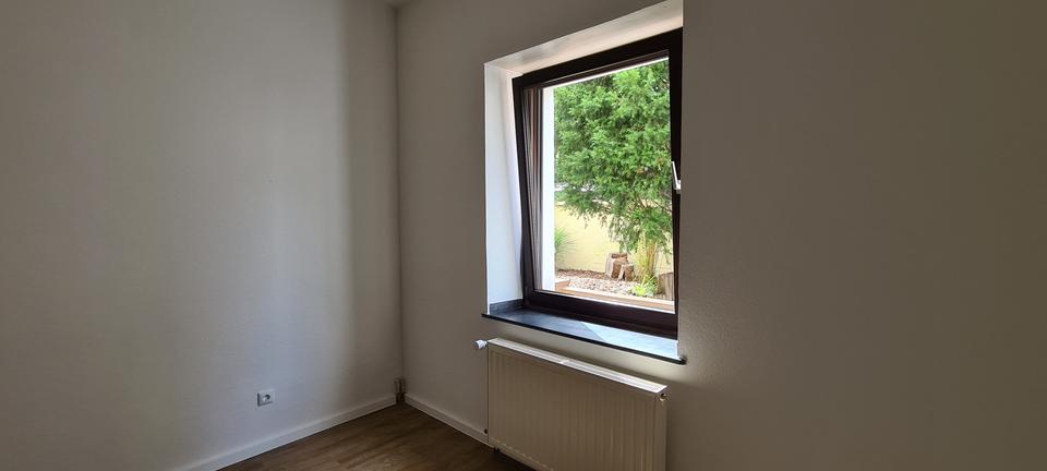 Erdgeschoßwohnung Mönchengladbach - 2 Zimmer, 83 m&sup2;, 830&euro; | Angebot:25884330