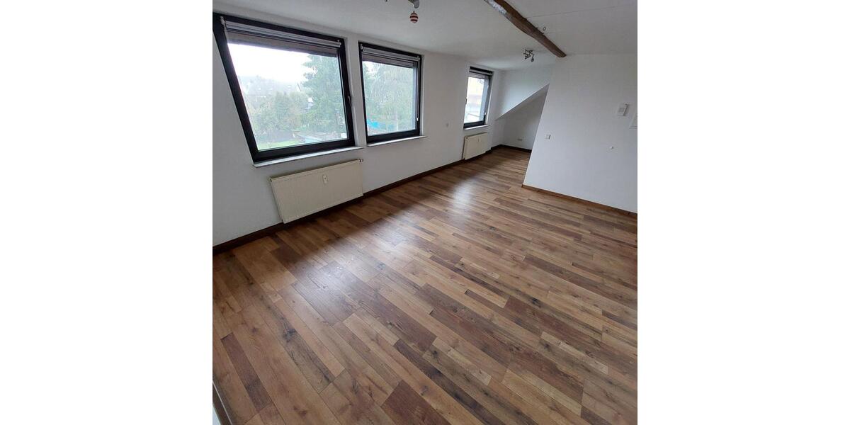 Dachgeschoßwohnung Saarbrücken West - 2 Zimmer, 55 m&sup2;, 430&euro; | Angebot:24786336