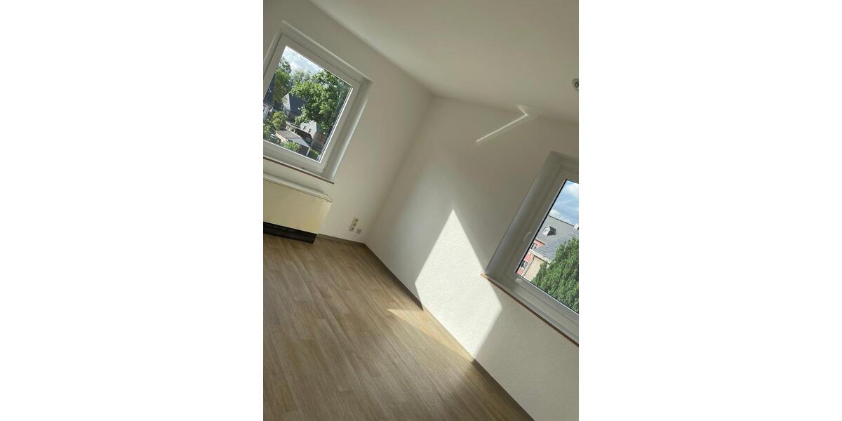 Etagenwohnung Zwönitz - 2 Zimmer, 45 m&sup2;, 300&euro; | Angebot:26477520