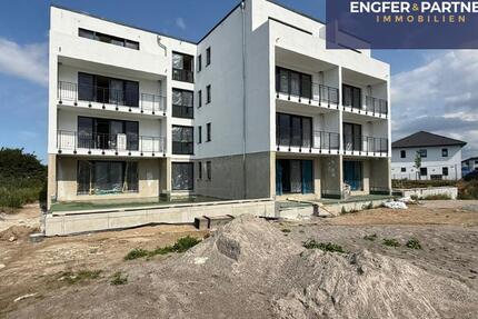 Hochwertige Neubau-Mietwohnung mit 2 Zimmern, Tiefgaragenstellplatz, Fahrstuhl und Balkon! 2 zimmer