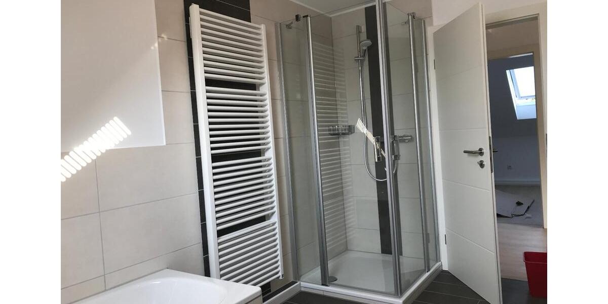 Dachgeschoßwohnung Freudenberg - 3.5 Zimmer, 105 m&sup2;, 950&euro; | Angebot:26623803
