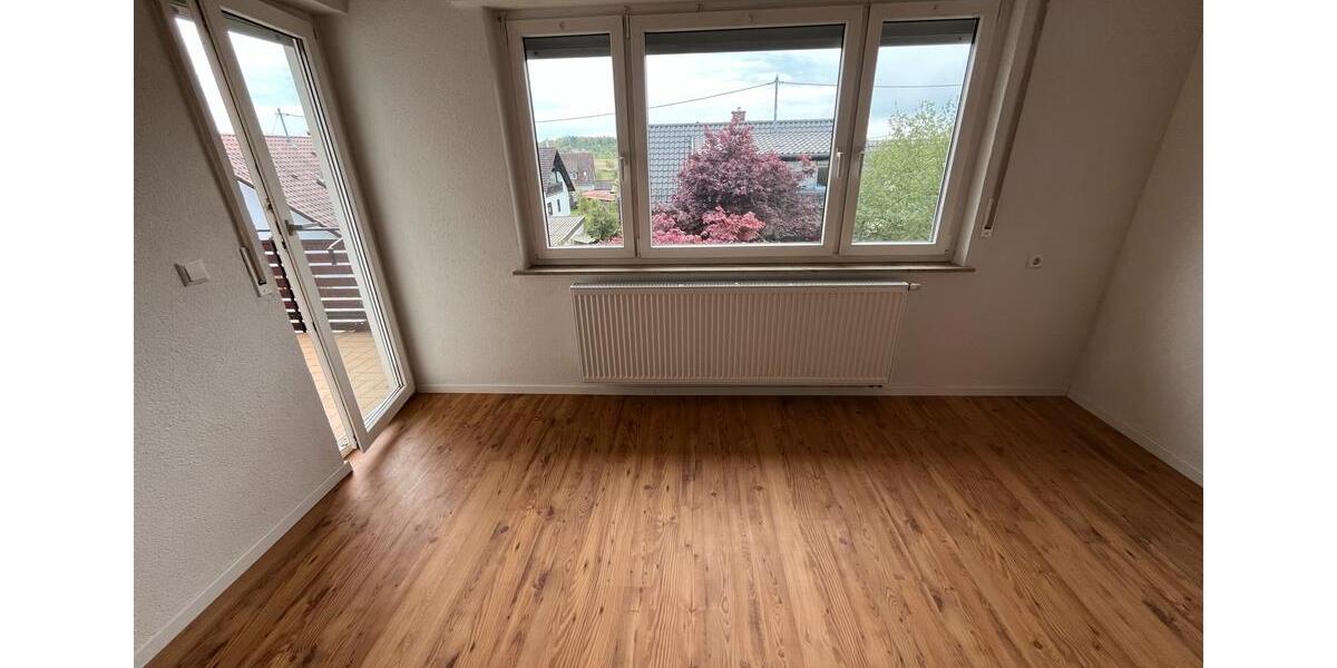 Etagenwohnung Baltmannsweiler - 4 Zimmer, 87 m&sup2;, 1.200&euro; | Angebot:26620989