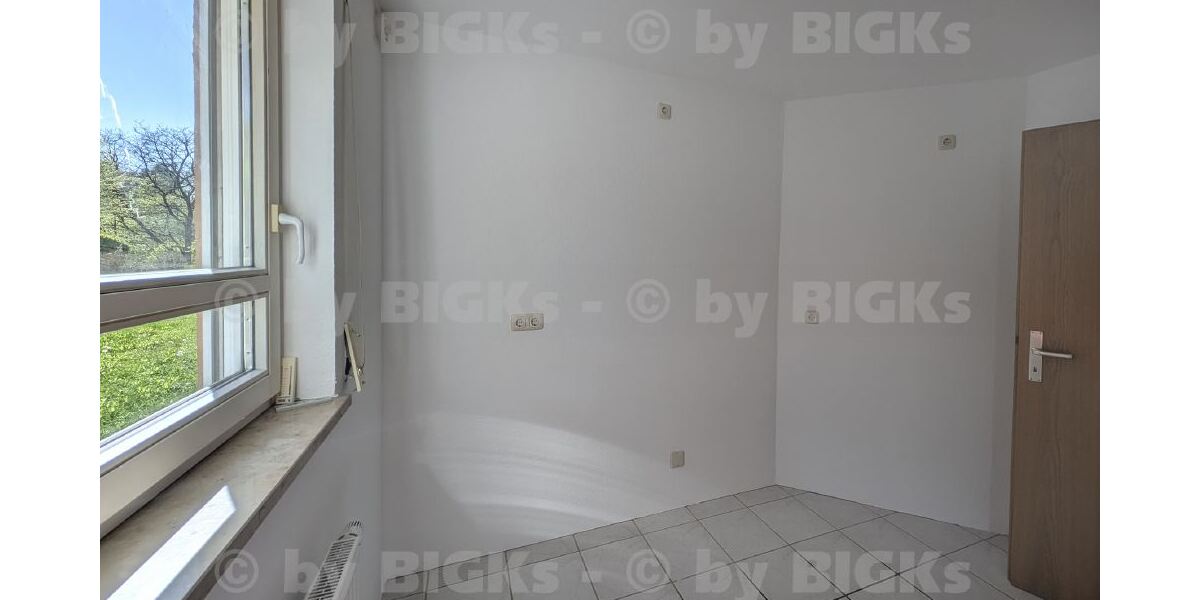 BIGKs - Suhl - Nähe Klinikum: 2 Zimmer-Wohnung mit Terrasse (-;) - Erdgeschoßwohnung Suhl Suhl Heinbergsiedlung | Angebot:27397871