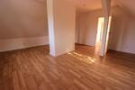 Dachgeschoßwohnung Wilhelmshaven - 3 Zimmer, 65 m&sup2;, 400&euro; | Angebot:26687655