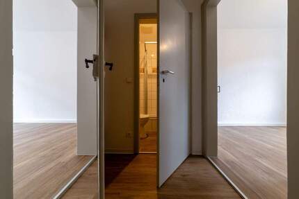 Eine süße kleine neu renovierte Wohnung! Ein Monat kaltmietfrei 2 zimmer