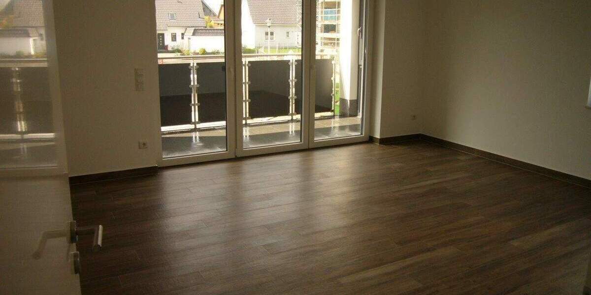 Etagenwohnung Stralsund Tribseer - 3 Zimmer, 90 m&sup2;, 1.170&euro; | Angebot:26105552