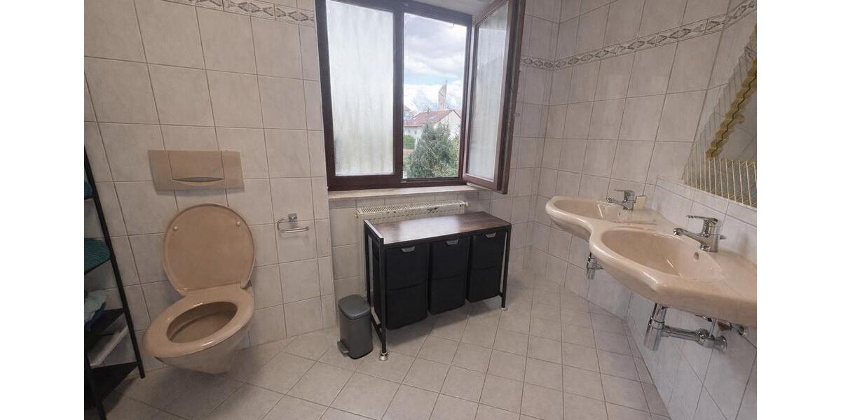 Etagenwohnung Calw - 4 Zimmer, 104 m&sup2;, 1.590&euro; | Angebot:25957091