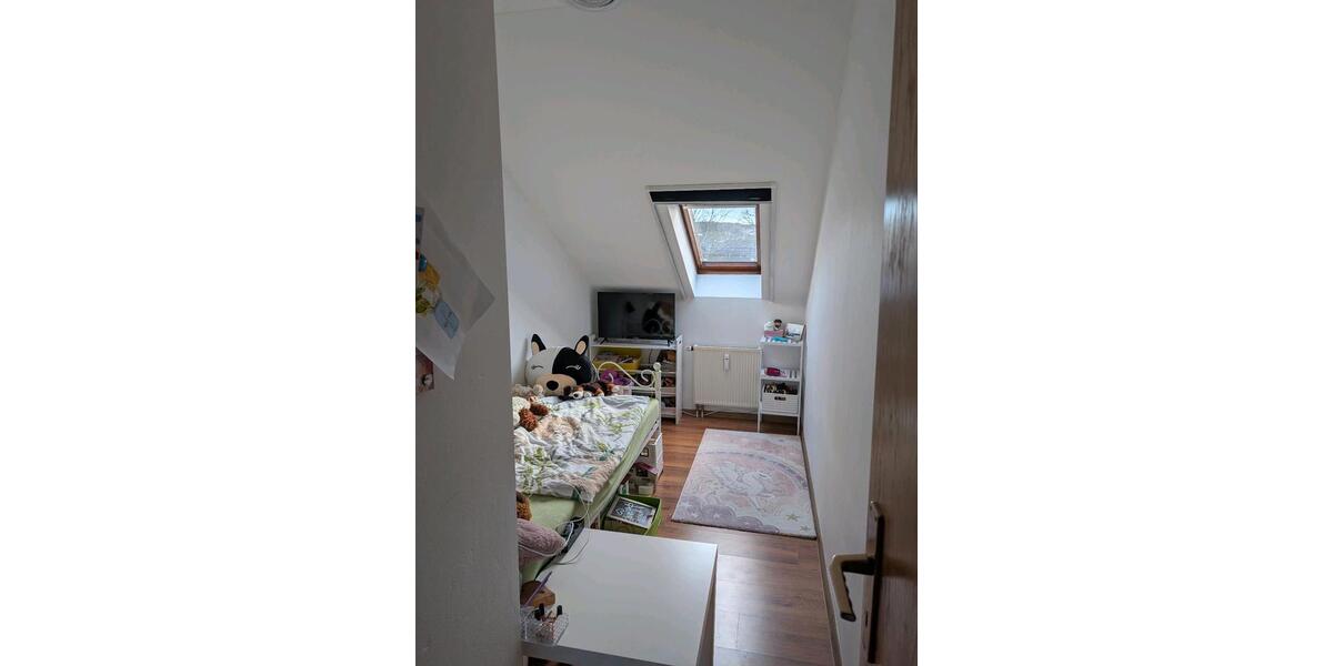 Dachgeschoßwohnung Wehretal - 4 Zimmer, 78 m&sup2;, 410&euro; | Angebot:26254536