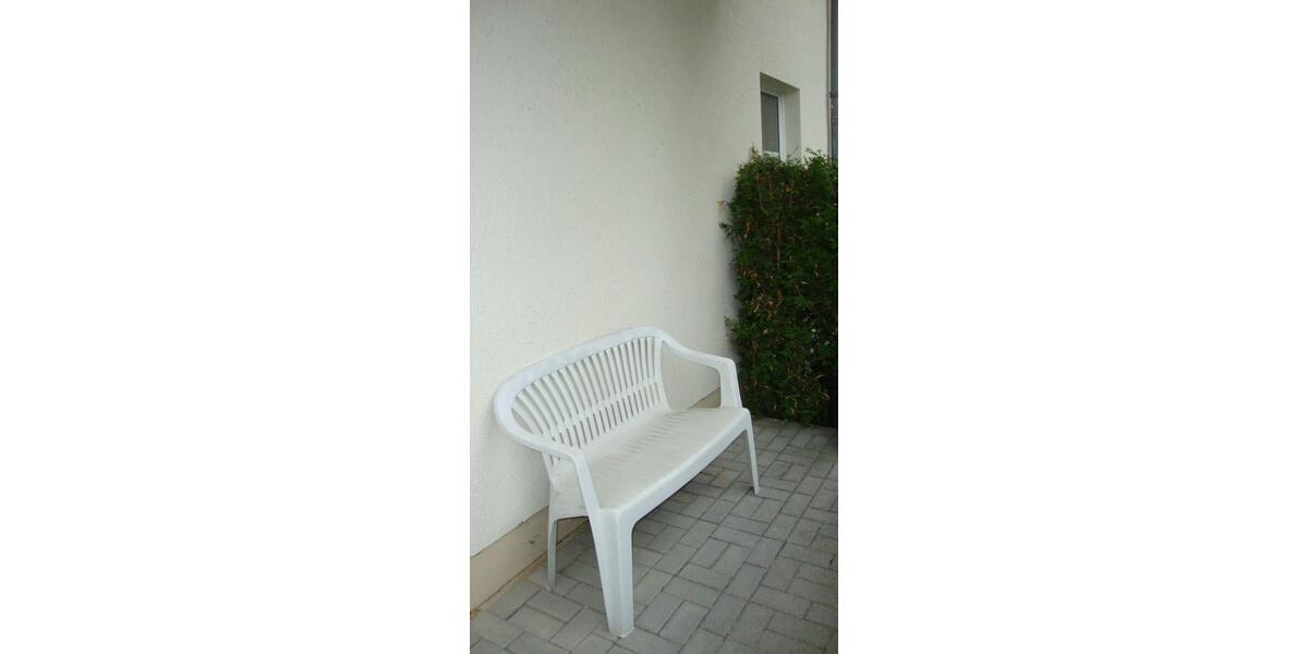 Erdgeschoßwohnung Löbau - 2 Zimmer, 65 m&sup2;, 380&euro; | Angebot:25053104