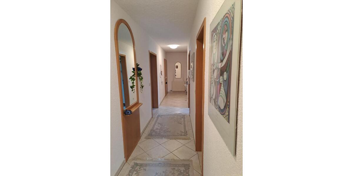 Erdgeschoßwohnung Adelsdorf - 4 Zimmer, 90 m&sup2;, 1.040&euro; | Angebot:24415572