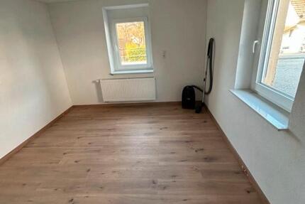 Wohnung Brackenheim - 1 Zimmer, 16 m&sup2;, 300&euro; | Angebot:26581360