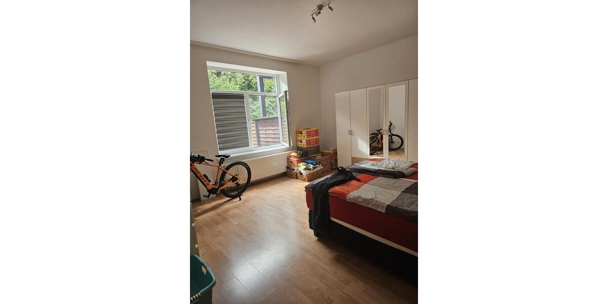 Etagenwohnung Gronau (Leine) - 4 Zimmer, 151 m&sup2;, 1.300&euro; | Angebot:26507162