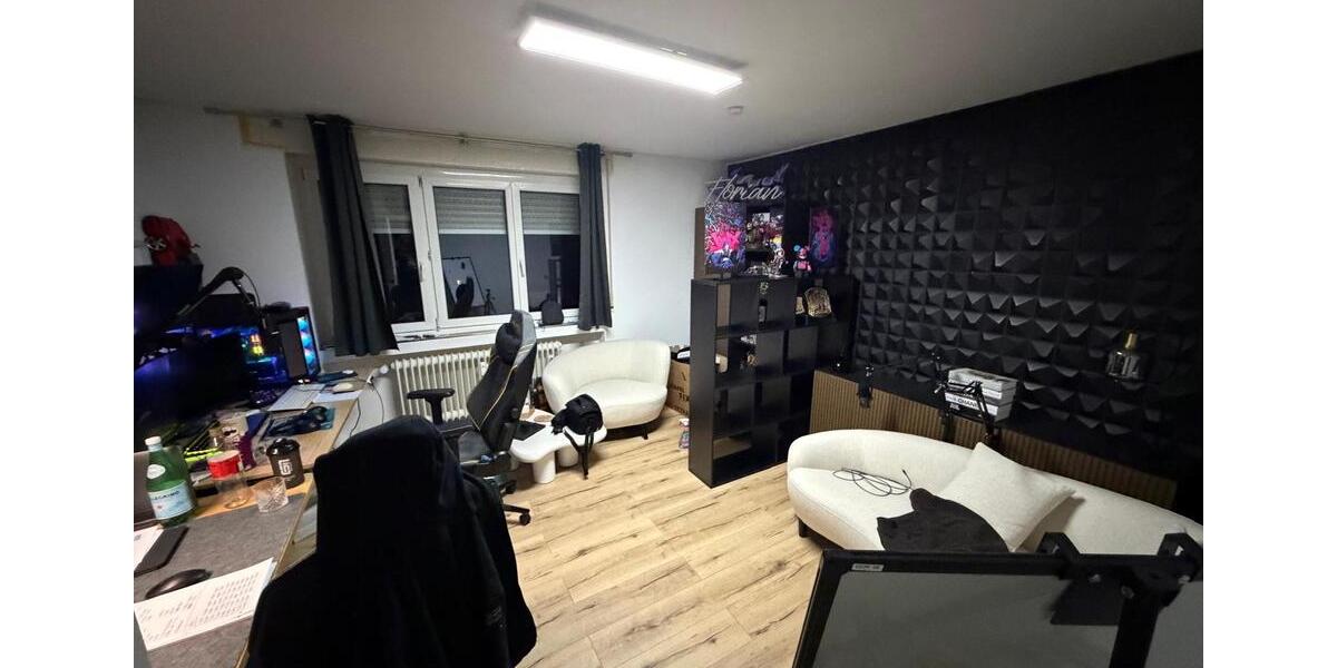 Etagenwohnung Singen (Hohentwiel) - 3 Zimmer, 76 m&sup2;, 1.330&euro; | Angebot:26285274