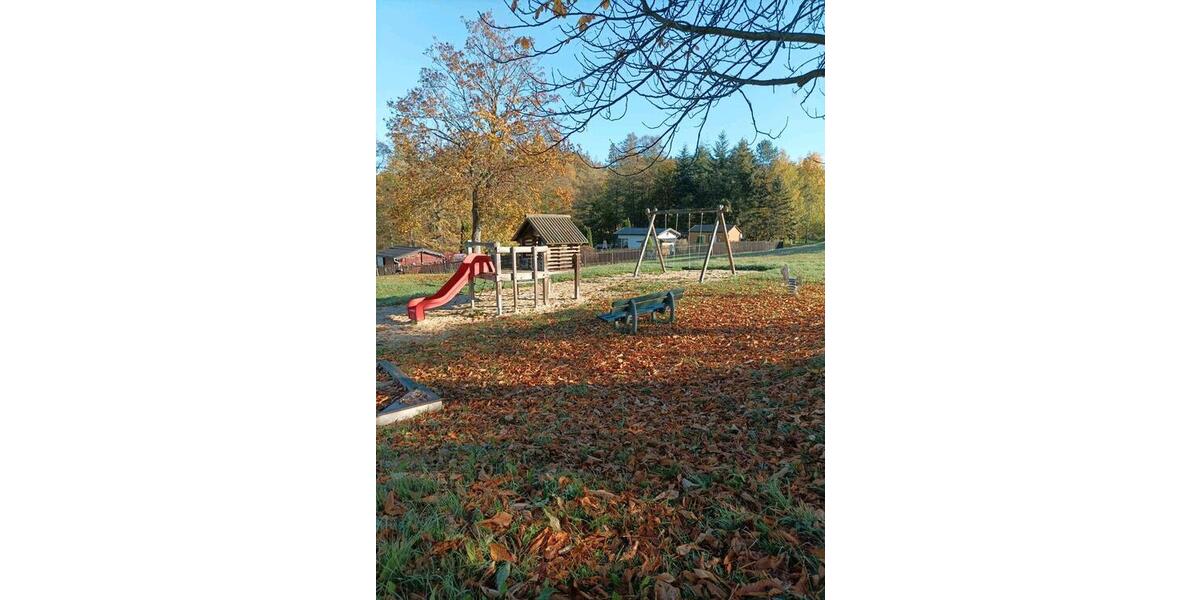 Erdgeschoßwohnung Weischlitz - 3 Zimmer, 69 m&sup2;, 580&euro; | Angebot:23846090