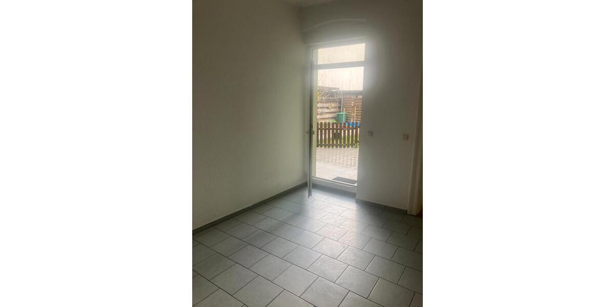 Erdgeschoßwohnung Wittenberge - 3 Zimmer, 92 m&sup2;, 640&euro; | Angebot:26004851