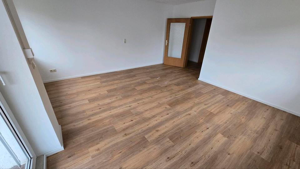 Erdgeschoßwohnung Schwalmstadt - 4 Zimmer, 95 m&sup2;, 750&euro; | Angebot:24362229