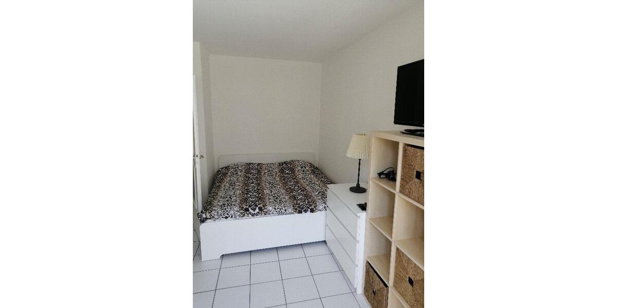 Etagenwohnung Berlin Charlottenburg-Wilmersdorf - 1 Zimmer, 38 m&sup2;, 720&euro; | Angebot:26702969