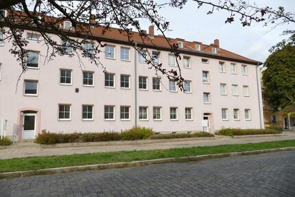 Wohnung Naumburg (Saale) - 3 Zimmer, 65 m&sup2;, 525&euro; | Angebot:26476529