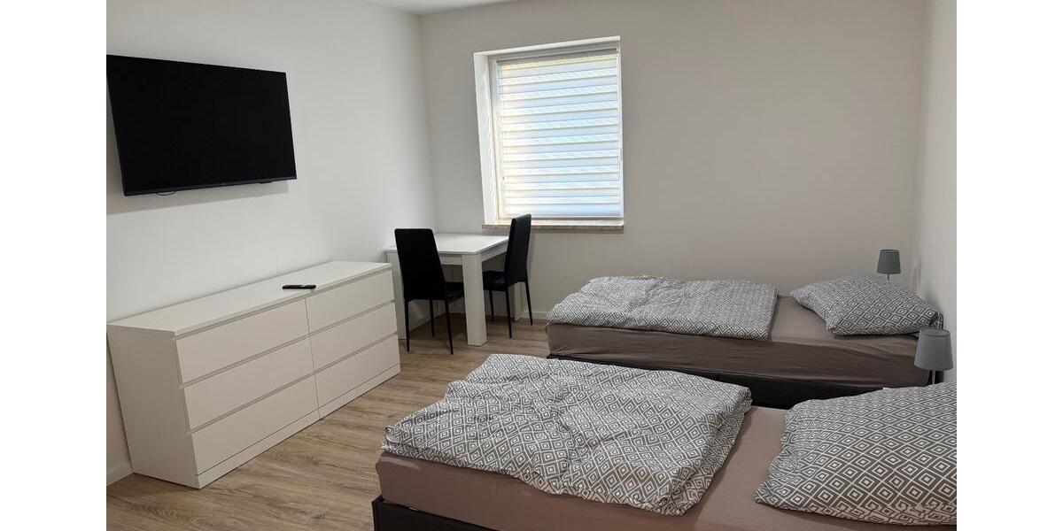 Wohnen auf Zeit Unterwellenborn - 3 Zimmer, 96 m&sup2;, 25&euro; | Angebot:21353198