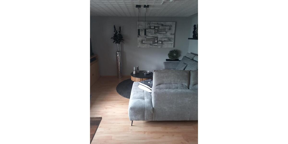 Etagenwohnung Schlangen - 3 Zimmer, 93 m&sup2;, 700&euro; | Angebot:26505224