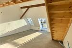 Dachgeschoßwohnung Tating - 4 Zimmer, 105 m&sup2;, 1.550&euro; | Angebot:26663493