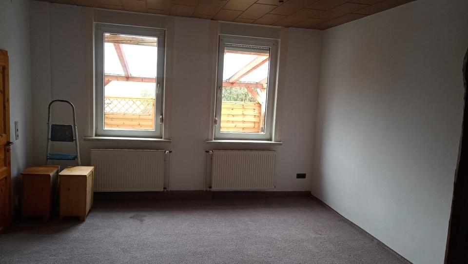 Erdgeschoßwohnung Eschershausen - 4 Zimmer, 100 m&sup2;, 590&euro; | Angebot:25650329