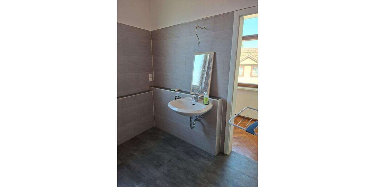 moderne, neu sanierte 2 Zi.-Wohnung - Etagenwohnung Pößneck | Angebot:27271066