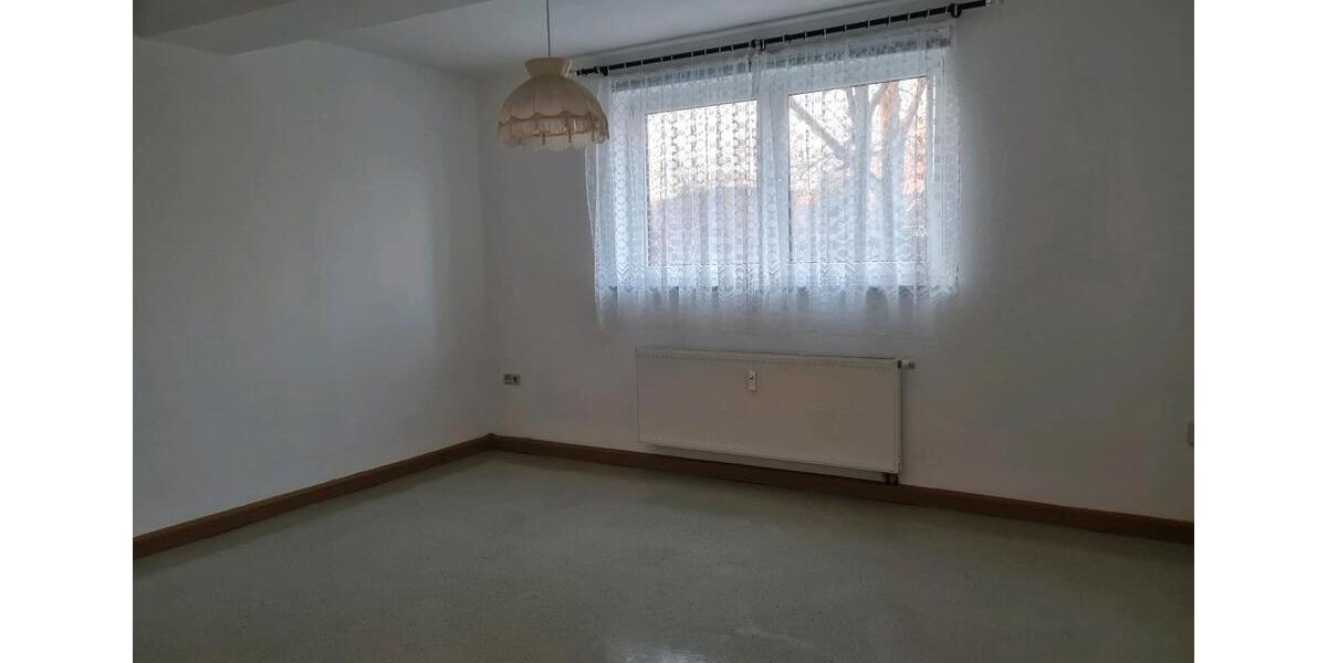 Erdgeschoßwohnung Kölleda - 3 Zimmer, 78 m&sup2;, 736&euro; | Angebot:24570970