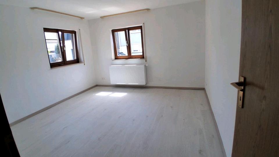 Erdgeschoßwohnung Rheinstetten - 3 Zimmer, 80 m&sup2;, 1.300&euro; | Angebot:26701913