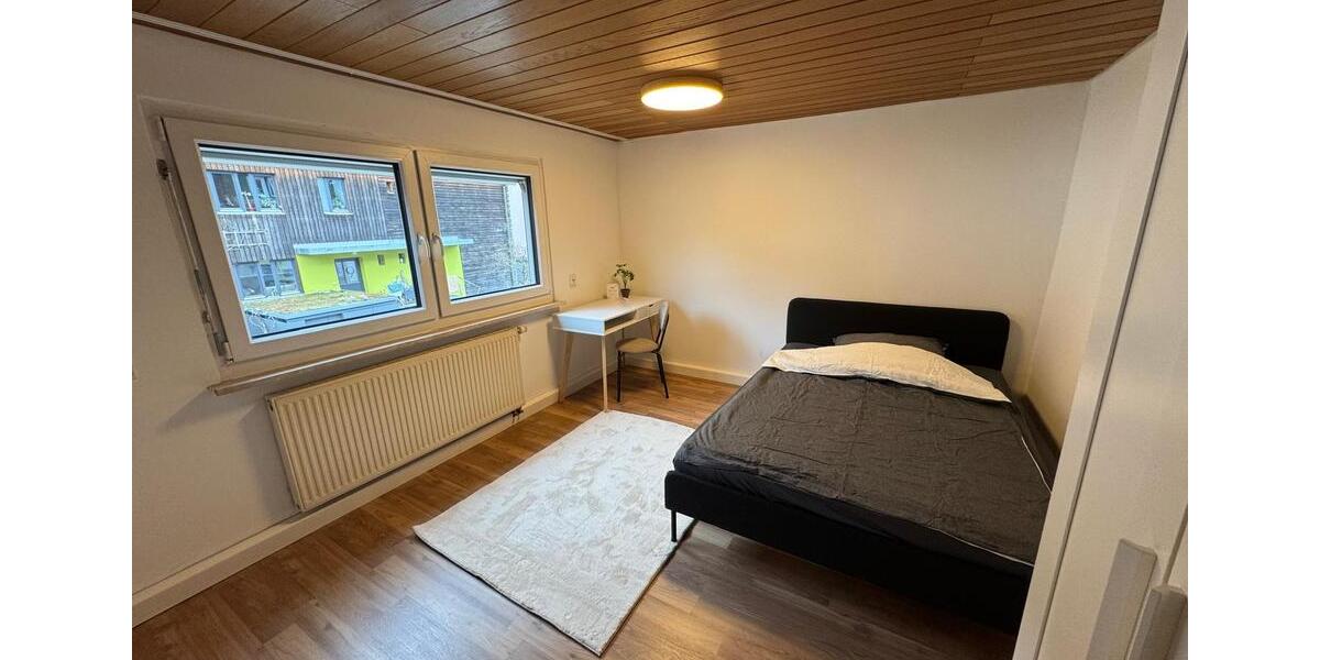 Wohnen auf Zeit Erlangen Am Anger - 6 Zimmer, 15 m&sup2;, 450&euro; | Angebot:26376602
