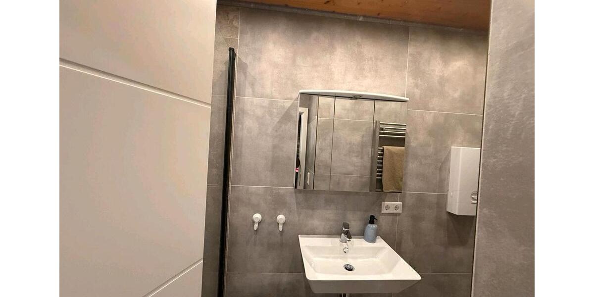 Etagenwohnung Sonnenbühl - 4 Zimmer, 100 m&sup2;, 940&euro; | Angebot:25989318