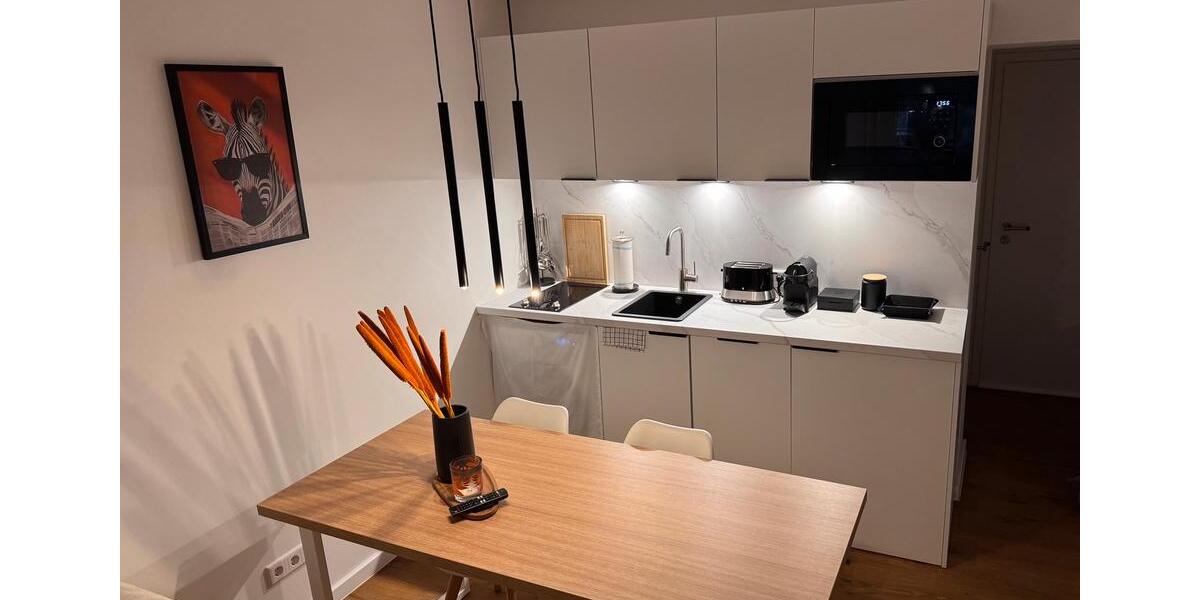 Etagenwohnung Köln Innenstadt - 1 Zimmer, 20 m&sup2;, 1.350&euro; | Angebot:26646078
