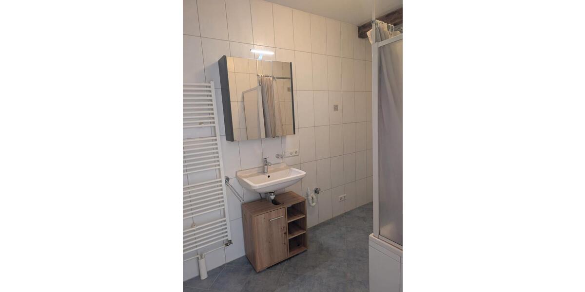 Etagenwohnung Großbottwar - 2 Zimmer, 64 m&sup2;, 750&euro; | Angebot:26619557