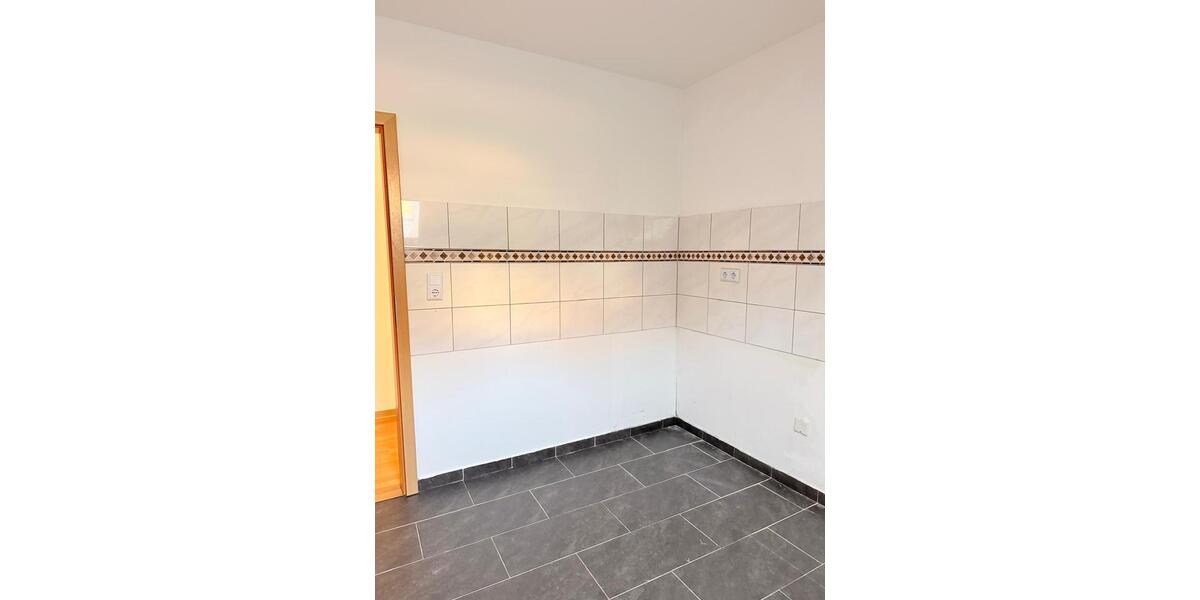 Dachgeschoßwohnung Ronshausen - 3 Zimmer, 70 m&sup2;, 700&euro; | Angebot:26243014
